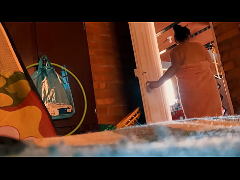 ❤️ Mio zio mi segue nella doccia, mi scopa mentre faccio la doccia. ☑ Porno fbal it.pornado-co.ru ❌️❤